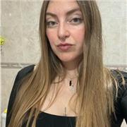 Estudiante de turismo con titulo de educadora infantil